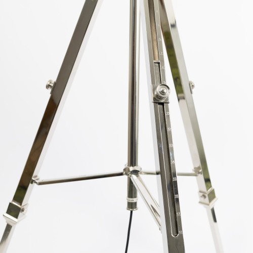 messing lamp in de kleur antiek nikkel met een E27 fitting