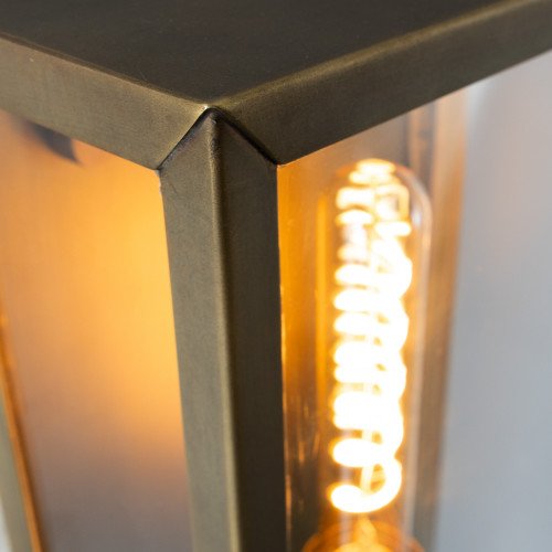 messing lamp in de kleur antiek messing met een E27 fitting