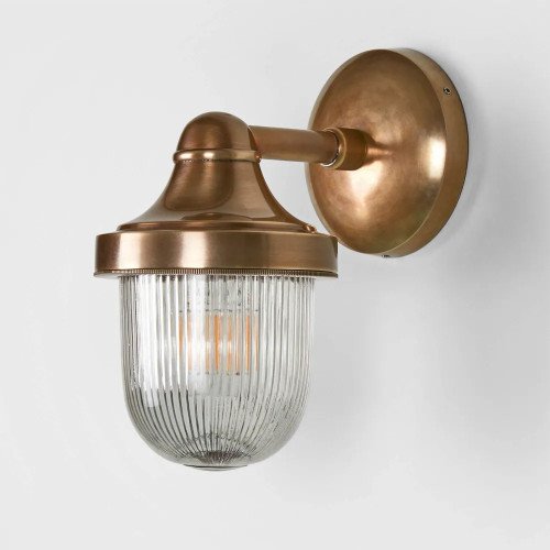 buitenverlichting, scheepslampen, stallampen, boerderijlampen, brons, messing, klassiek, abby, wandlamp
