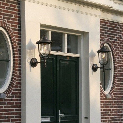 messing lamp in de kleur antiek Zwart met een E27 fitting