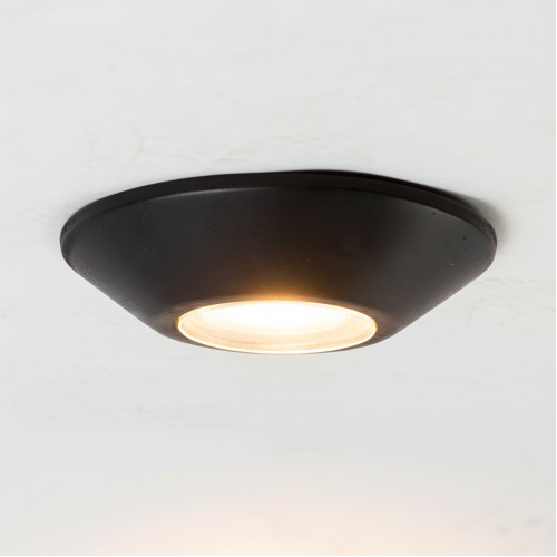 messing lamp in de kleur antiek zwart met een GU10 fitting