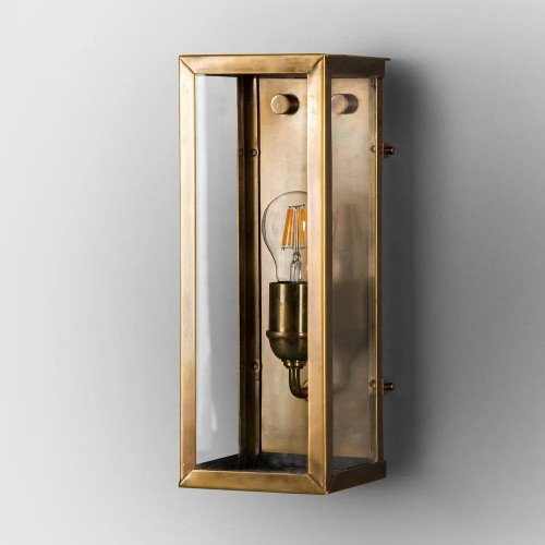 messing lamp in de kleur antiek messing met een E27 fitting