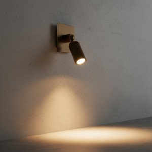 messing lamp in de kleur antiek messing met een E27 fitting