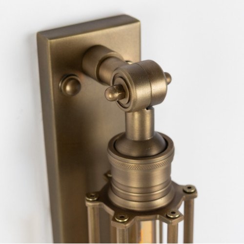 messing lamp in de kleur antiek messing met een E27 fitting