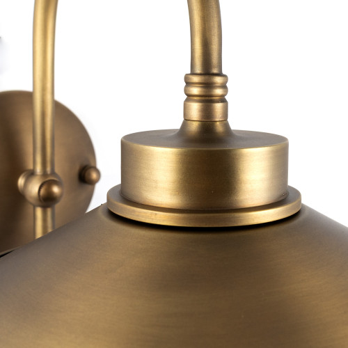 messing lamp in de kleur antiek messing met een e27 fitting