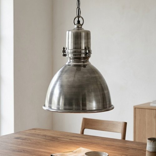 messing lamp in de kleur antiek zilver met een E27 fitting