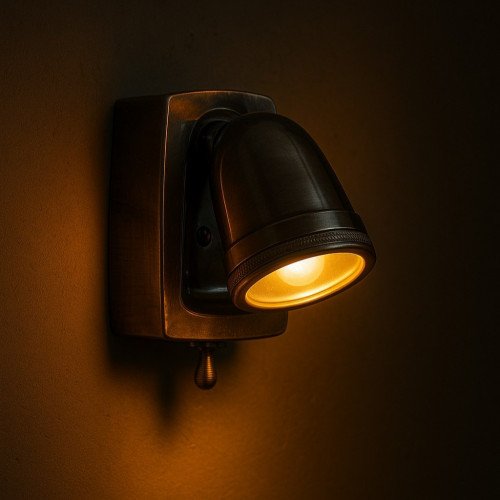 messing lamp in de kleur antiek zilver met een GU10 fitting