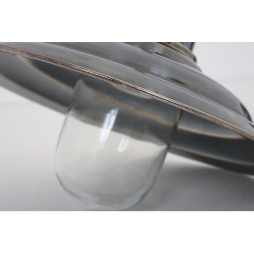 Prachtige vintage messing stallamp in de kleur zilver met E27 fitting en mooi robuust uiterlijk