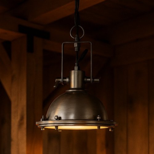 messing lamp in de kleur antiek zilver met een E27 fitting hotel chique E27