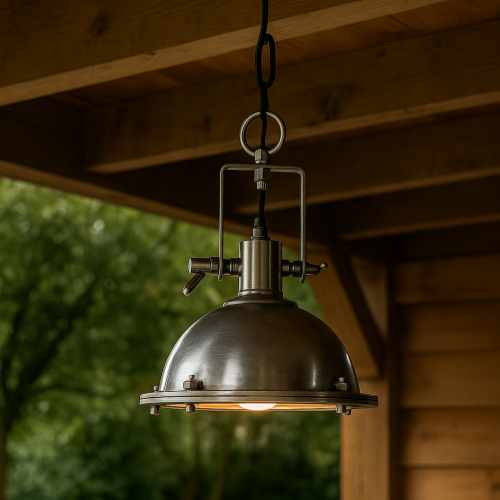 messing lamp in de kleur antiek zilver met een E27 fitting hotel chique E27