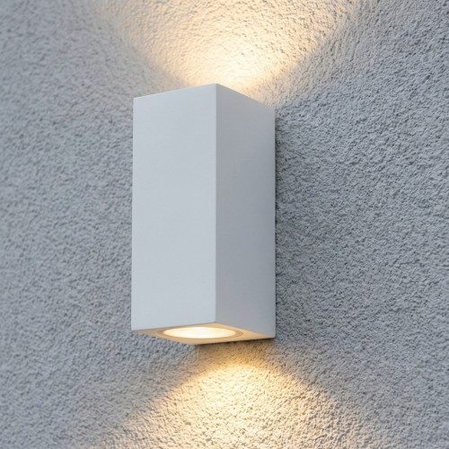 Wandspot Geo up en downlighter, 2 lichtbundels, aluminium spot met trendy witte finish, moderne wandverlichting voor buiten van het merk KS Verlichting