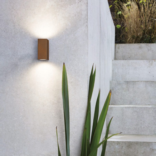 Buitenverlichting Geo up en down wandlamp in moderne stijl van cortenstaal