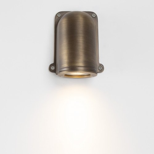 bronzen buitenlamp voor aan de wand met ronde vormen en modern design