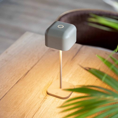 Beige tafellamp aluminium modern buiten en binnen