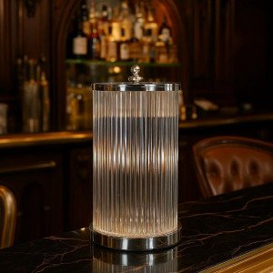 messing lamp in de kleur antiek nikkel met een E14 fitting