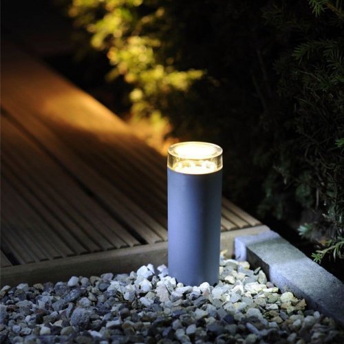 Antraciet tuinlamp welke geschikt is voor buiten met laagspanning 12 volt buitenverlichting
