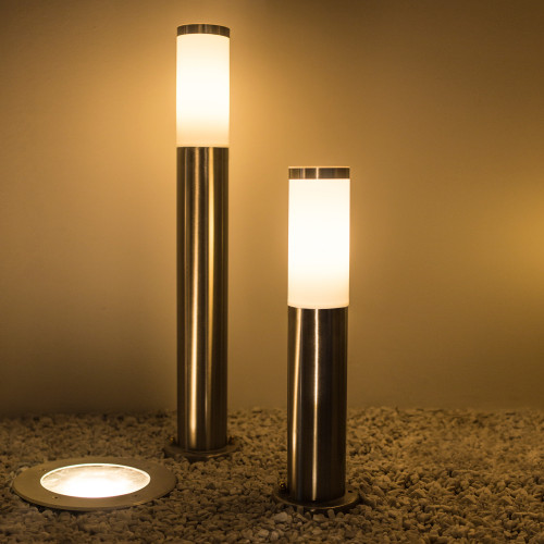 tuinlamp van rvs met grote fitting glimmend zilver ook in het zwart