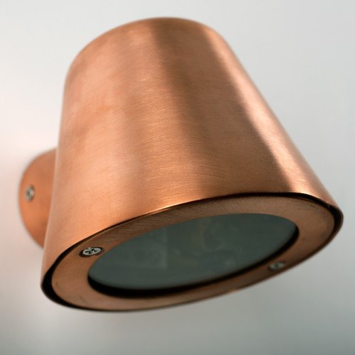 Vita Cup muurlamp koper met compacte afmeting en luxe uitstraling