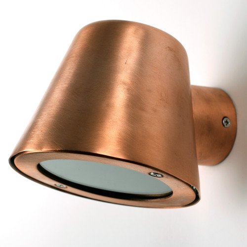 Vita Cup muurlamp koper met compacte afmeting en luxe uitstraling