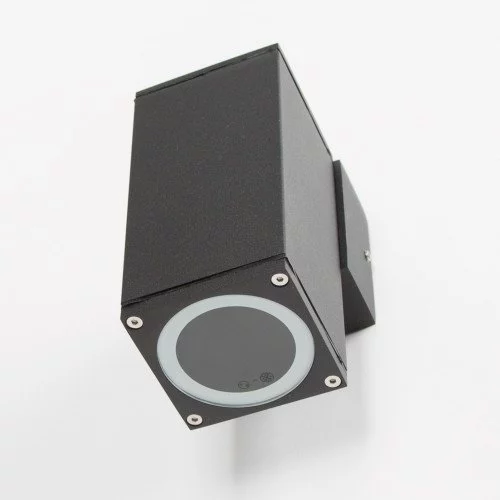 Wandspot Kevin down, een bijzonder mooie aluminium downlighter wandspot met een stijlvolle zwarte finish, hoogwaardige kwaliteit buitenverlichting van KS Verlichting
