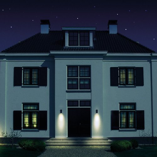 Wandspot Kevin down, een bijzonder mooie aluminium downlighter wandspot met een stijlvolle zwarte finish, hoogwaardige kwaliteit buitenverlichting van KS Verlichting