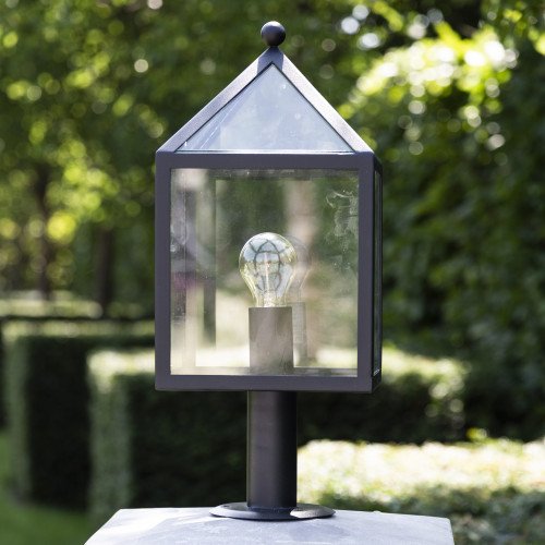 Zwarte buitenlamp staand model tuinlamp zwart RVS frame grote heldere glazen model Bloemendaal