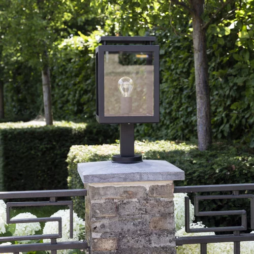 Buitenlamp staand zwart De Vecht Sokkel van KS Verlichting stijlvol strak moderne verlichting voor buiten