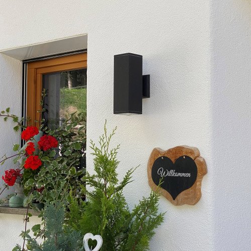 wandspot up en down lighter solid xl de perfecte spot voor het verlichten van gevels, zwarte stijlvolle krachtige wandspot van KS Verlichting