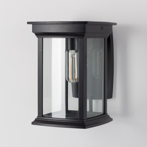Verlichting voor buiten aan de wand, strak klassiek zwart rechthoekig frame op steun, vierkante wandplaat, lichtbron zichtbaar, klassiek box design wandlamp
