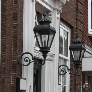 J. v.d. Heyden incl. steun Brons (1470) - KS Verlichting - Buitenverlichting Vierkant J. v.d. Heyden incl. steun Brons (1470) - KS Verlichting - Buitenverlichting Vierkant