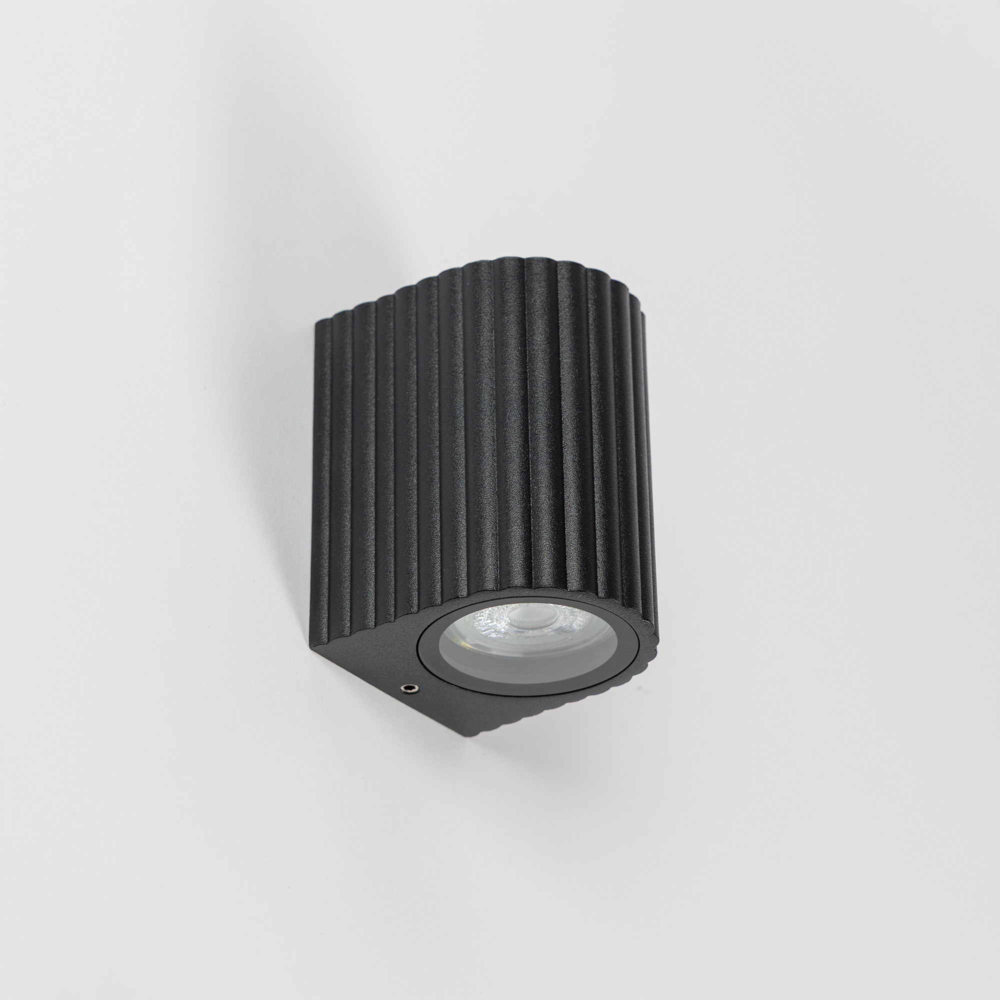 Oscar Muurlamp Zwart